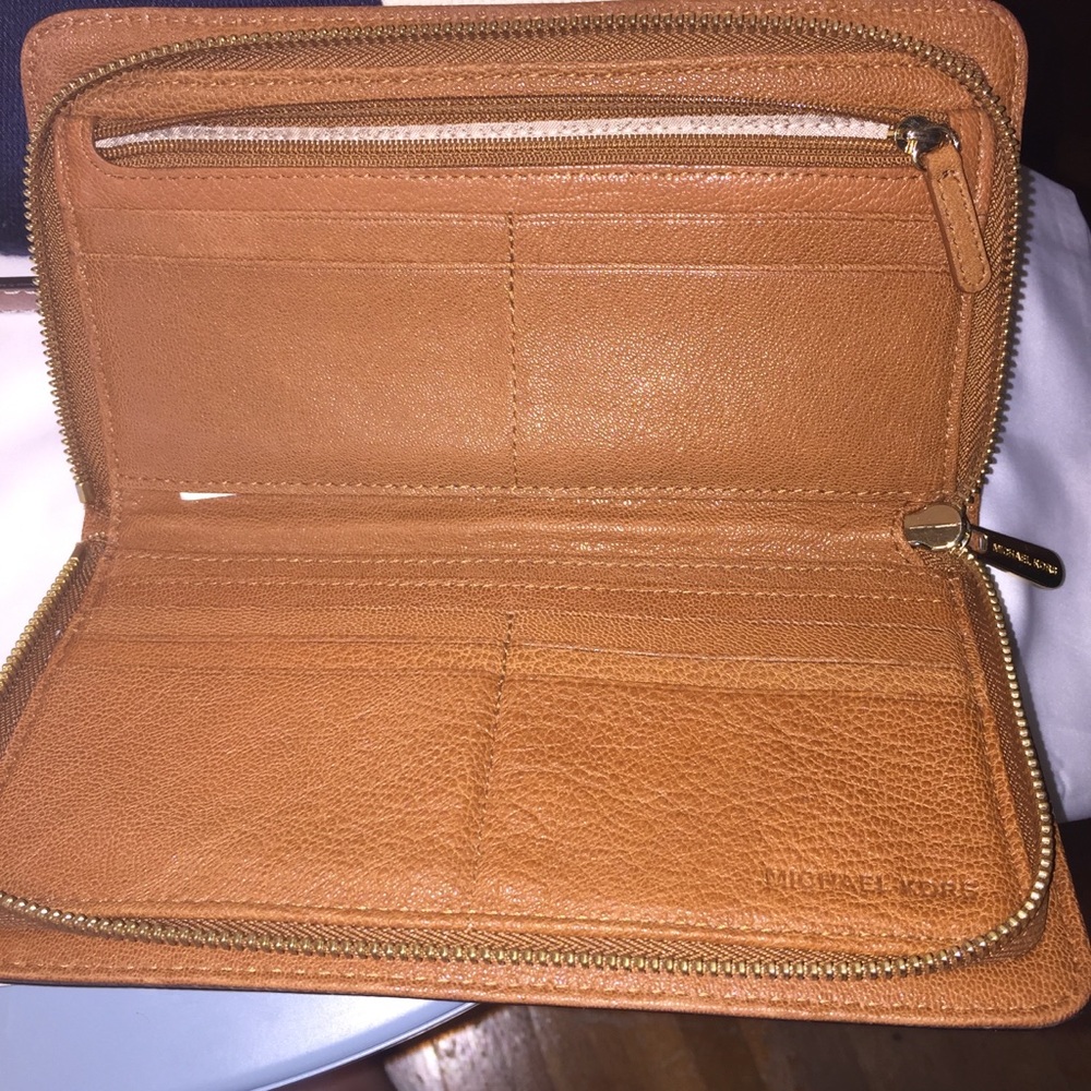 michael kors hamilton cloth bag and wallet set - Picture 2 of 8